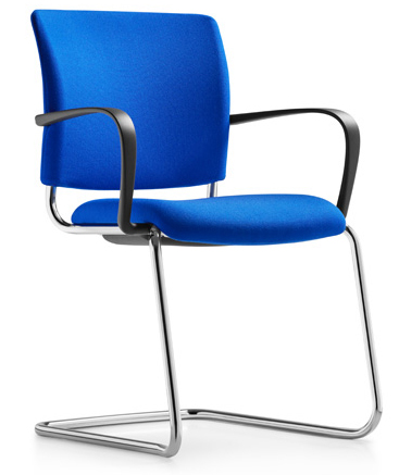 Dauphin shape elan slede stoel rondom gestoffeerd