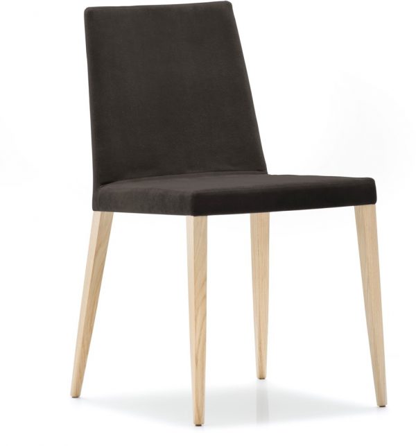 Dress-530-houten-stoel-met-stoffering