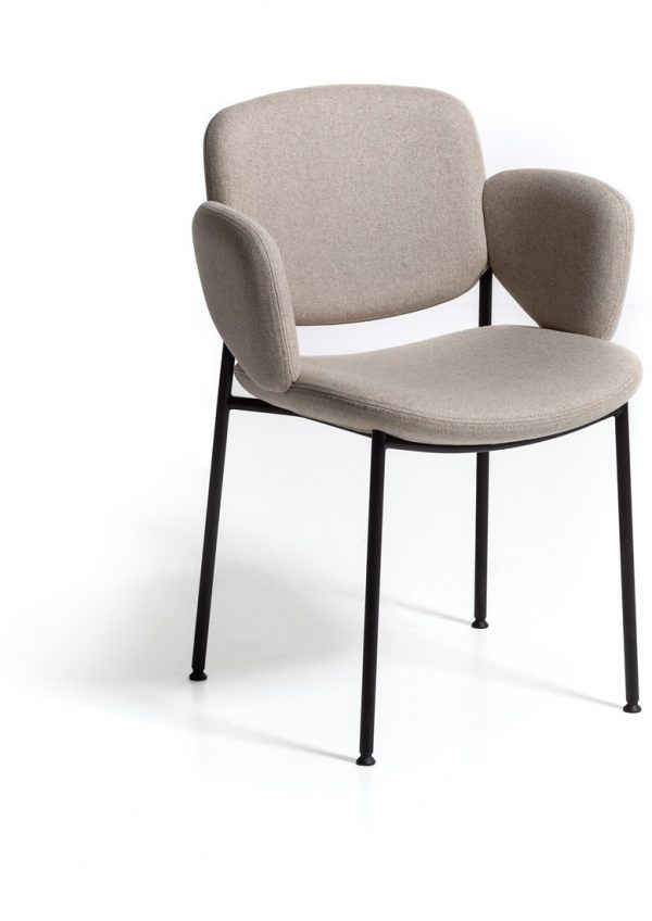 Macka-1050-gestoffeerde-stoel-met-ruime-zitschaal-en-vierpoot-buisframe