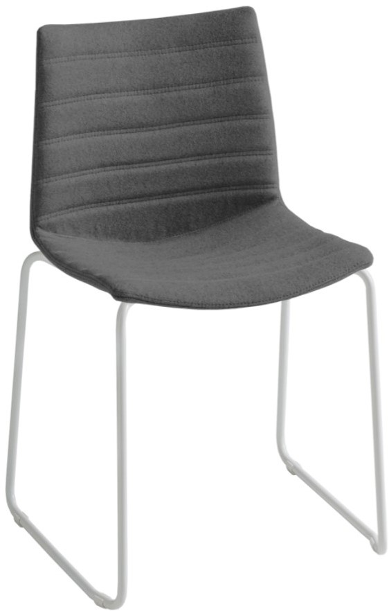 Point-slede-full-gestoffeerde-stoel-met-sledeframe