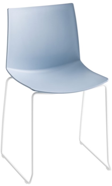 Point-slede-kunststof-stoel-met-sledeframe